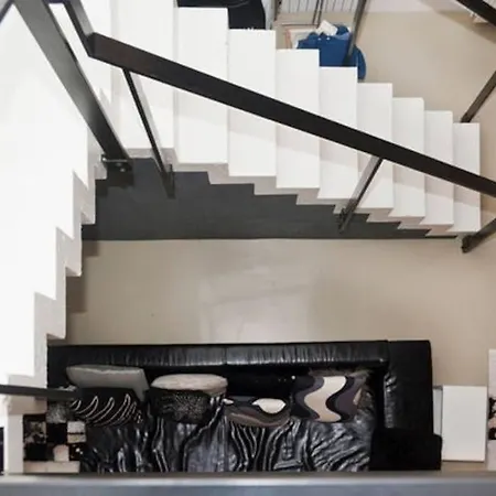 Architect-designed And Central!